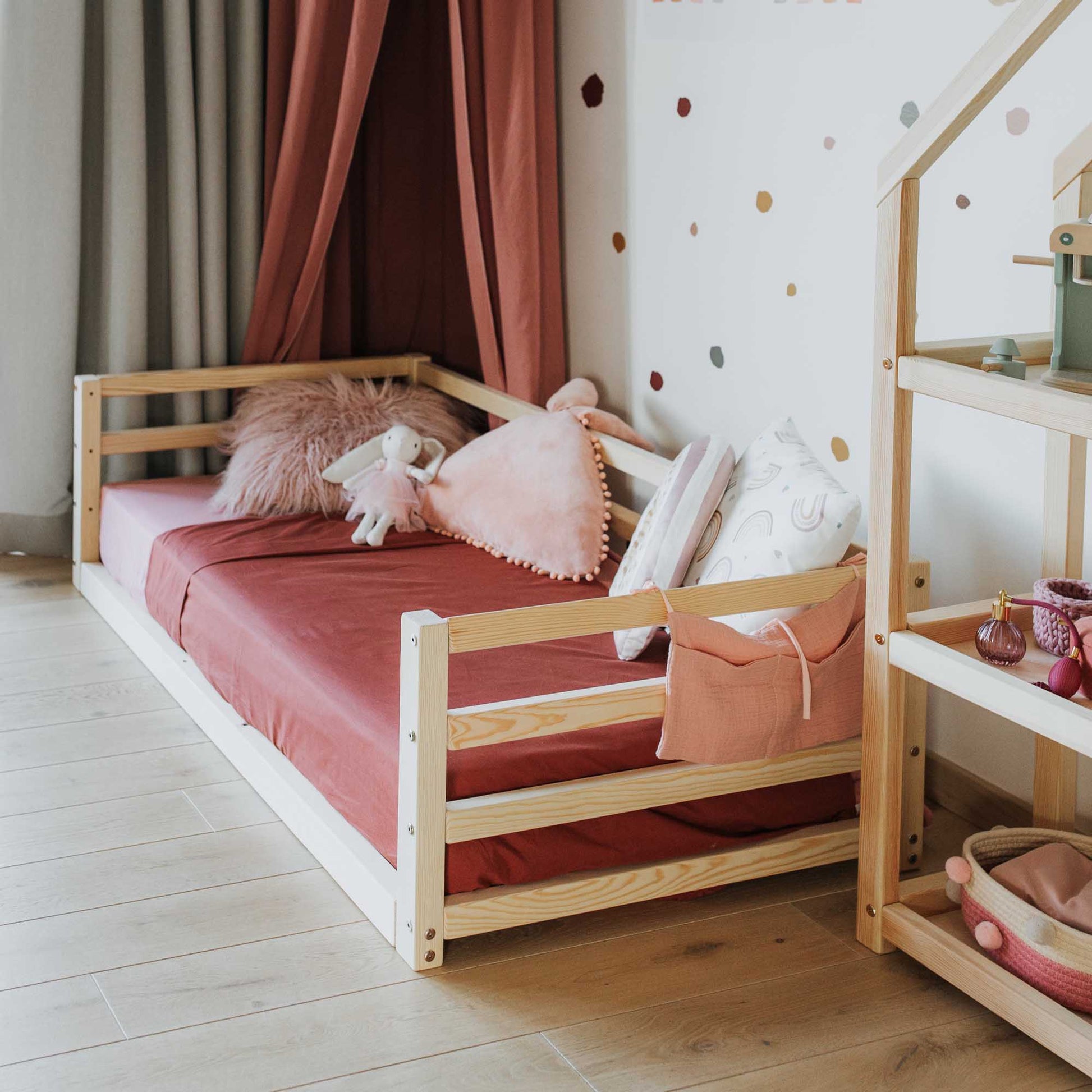 2-in-1 transformable kids' bed with a 3-sided horizontal rail – Sweet HOME  from wood