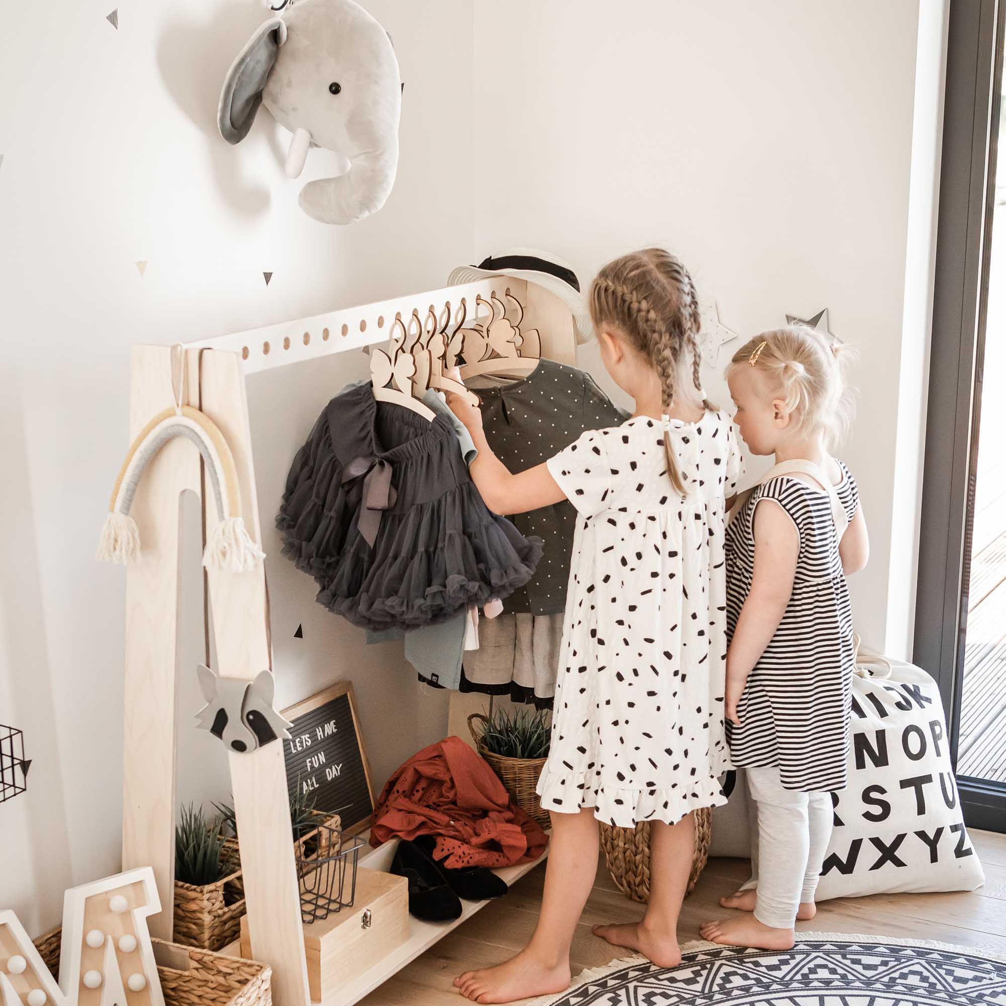 Little girl clothing online rack